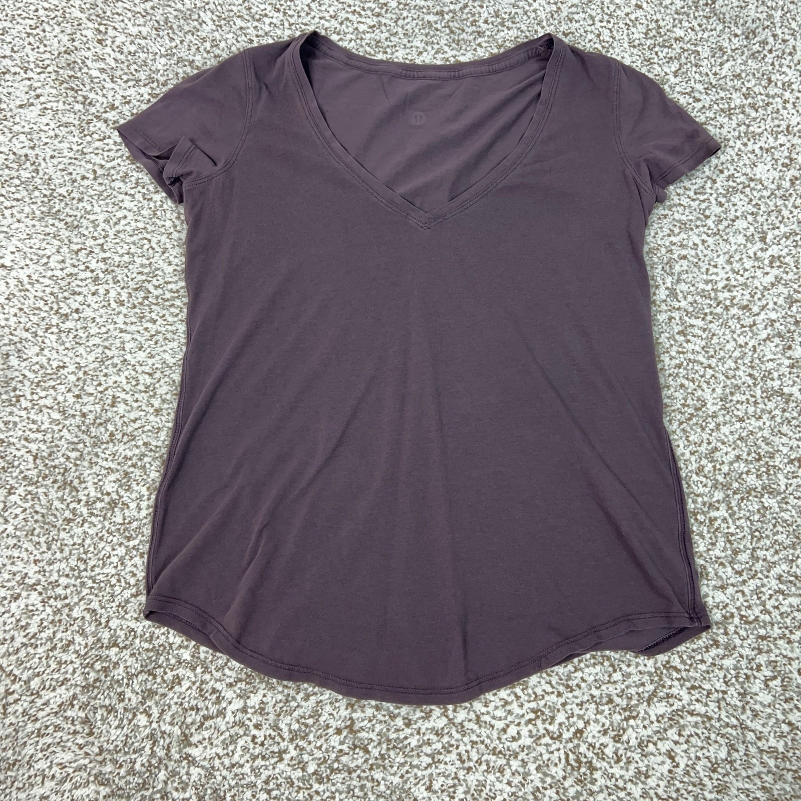 Lululemon Shirt Womens Small Purple Round Neck Short Sleeve Tee Basic Top Casual